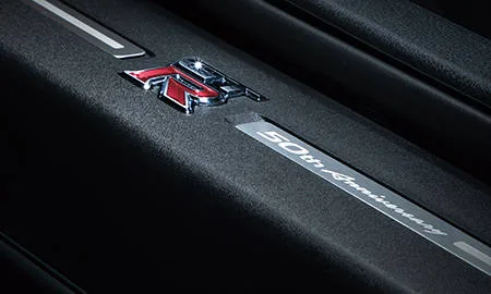 Nissan Gtr 50TH ANNIVERSARY (R35)