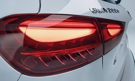 Mercedes Benz Glaclass GLA200D 4MATIC URBAN STARS (247713M)