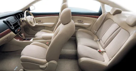 Nissan Bluebird Sylphy 20M (KG11)