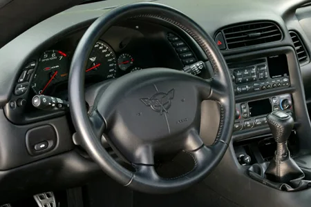 Chevrolet Corvette CONVERTIBLE (CY25E)