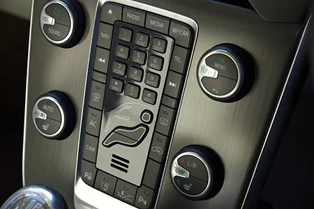 Volvo V40 T5 R-DESIGN (MB5204T)