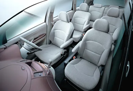 Mitsubishi Grandis STANDARD (NA4W)
