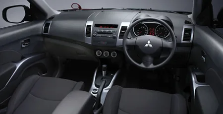 Mitsubishi Outlander 24E (CW5W)