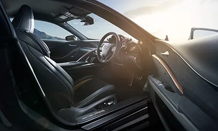 Lexus LC500H AVIATION (GWZ100)