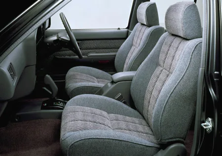 Toyota Hilux Surf SSR (YN130G)