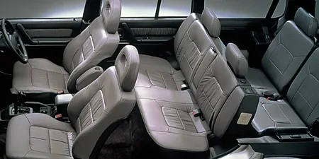Mitsubishi Pajero XE (V46V)