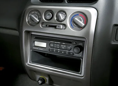 Daihatsu Terios Kid CUSTOM X (J111G)