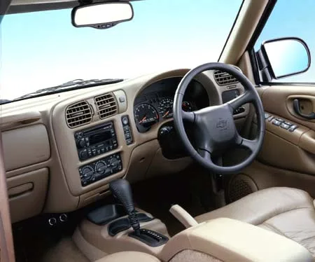 Chevrolet Blazer LS (CT34G)