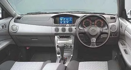 Nissan Avenir SALUT X (W11)