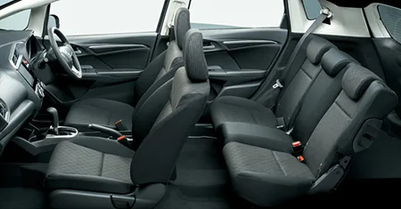 Honda Fit 13G F PACKAGE (GK3)