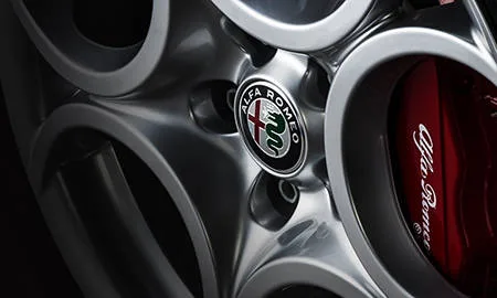 Alfa Romeo Giulietta VELOCE CARBON (94018P)