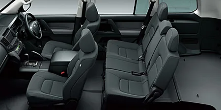 Toyota Land Cruiser GX (URJ202W)