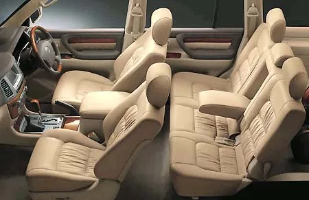 Toyota Land Cruiser 100 CYGNUS (UZJ100W)