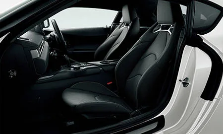 Toyota Supra SZ (DB82)