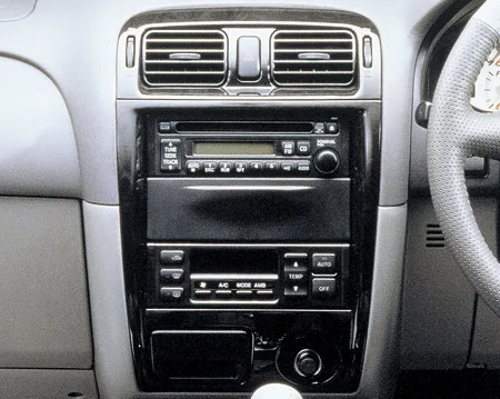 Mazda Capella Wagon SV (GW8W)