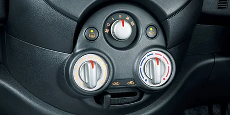 Nissan March 12S V PACKAGE (K13)