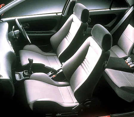 Mitsubishi Lancer GSR EVOLUTION (CD9A)