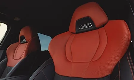 Bmw XM LABEL RED (22CS44)