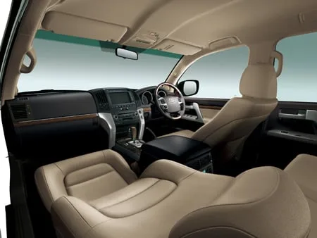 Toyota Land Cruiser AX G SELECTION (URJ202W)