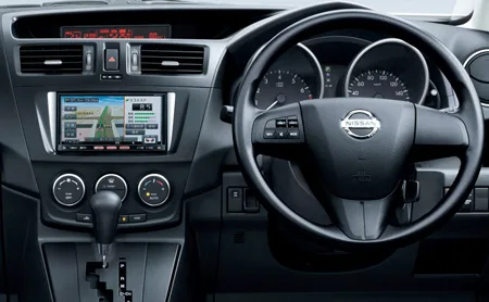 Nissan Lafesta HIGHWAY STAR J PACKAGE (CWEFWN)