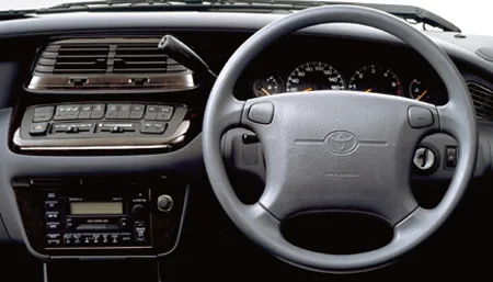 Toyota Estima Lucida G (CXR21G)