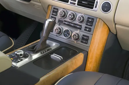 Land Rover Range Rover SUPERCHARGED (LM42S)