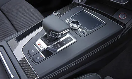 Audi SQ5 BASE GRADE (FYCWGS)