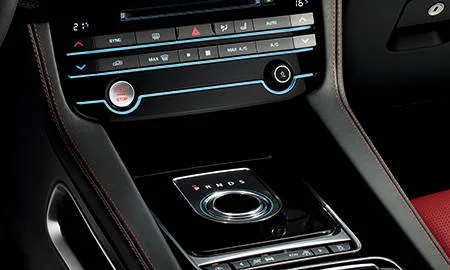 Jaguar Fpace S (DC3VA)