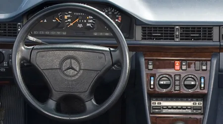 Mercedes Benz Medium Class 320CE CABRIOLET (124066)