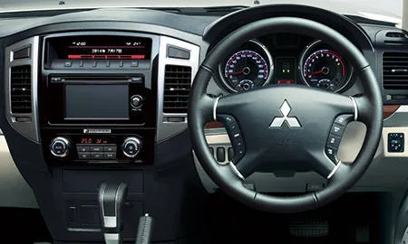 Mitsubishi Pajero LONG EXCEED (V93W)