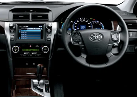 Toyota Camry HYBRID LEATHER PACKAGE (AVV50)