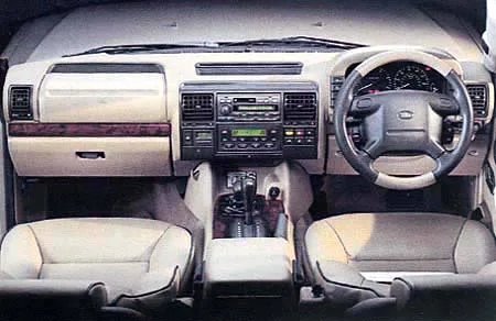 Land Rover Discovery V8i XS (LT56)