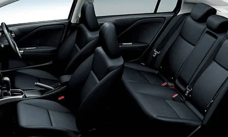 Honda Grace LX (GM9)