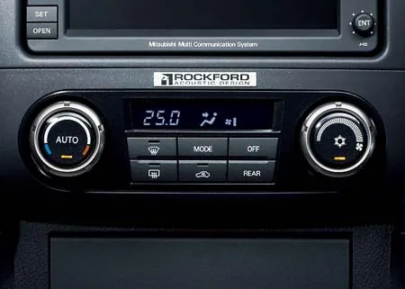 Mitsubishi Pajero LONG EXCEED X (V97W)