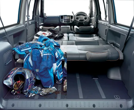 Nissan Caravan Coach SILKROAD GX (QE25)
