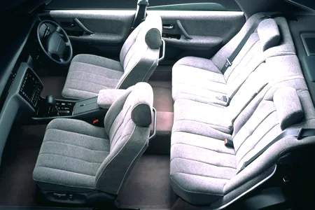 Toyota Crown Majesta C TYPE i-Four (UZS155)