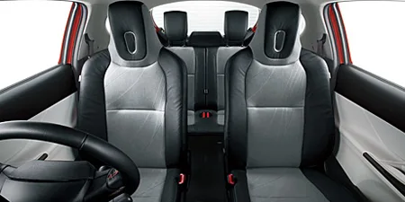 Toyota IQ130G MT LEATHER PACKAGE (NGJ10)