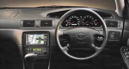 Toyota Markii Qualis 2.5 FOUR TOURER EDITION (MCV25W)