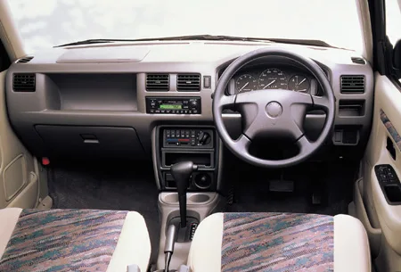 Mazda Demio GL-X (DW5W)