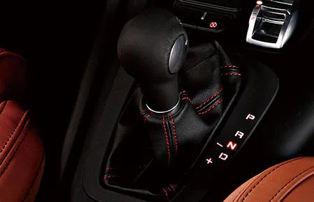 Alfa Romeo Giulietta QUADRIFOGLIO VERDE (940181)