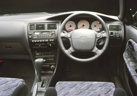 Toyota Corolla Wagon L EXTRA (CE108G)