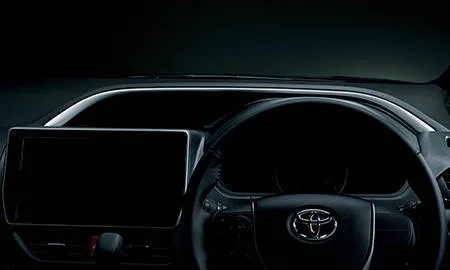 Toyota Voxy HYBRID ZS KIRAMEKI (ZWR80W)
