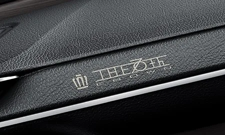 Toyota Crown Z THE 70TH (KZSM30)