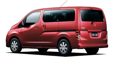 Mitsubishi Delica D3 G (BM20)