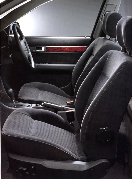 Audi A6 2.6 (4AABC)