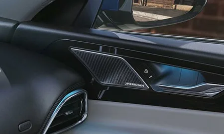 Jaguar XE R-DYNAMIC HSE (JA2XD)