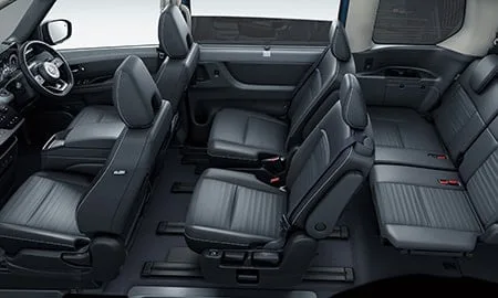 Nissan Serena E-POWER LUXION (GFC28)