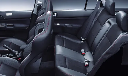 Mitsubishi Lancer Wagon EVOLUTION MR GT-A (CT9W)