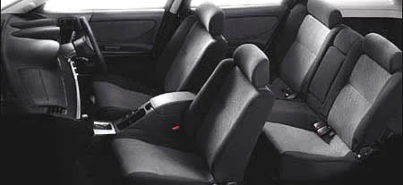 Nissan Avenir BLASTAR (RNW11)