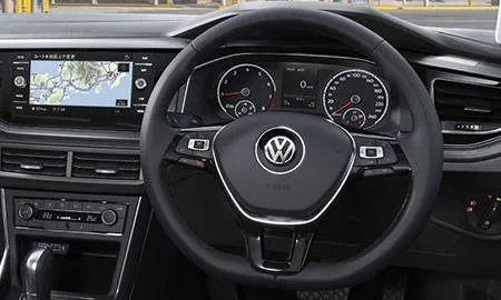 Volkswagen Polo TSI HIGHLINE (AWCHZ)